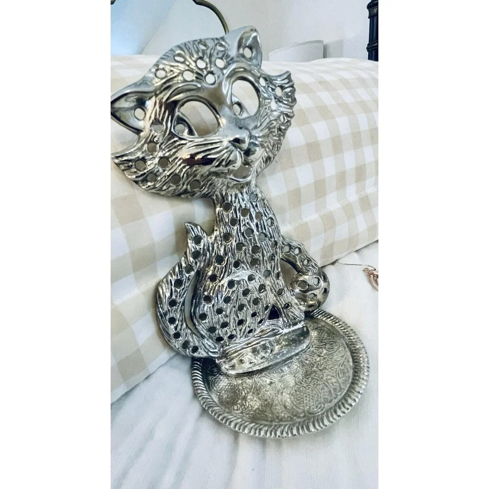 Unbranded this cat